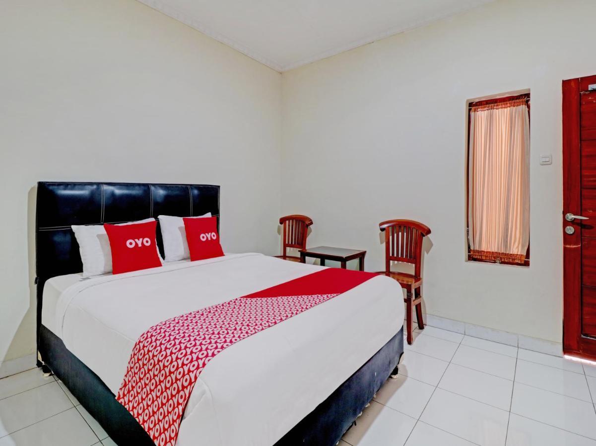 تْشيريبون Capital O 90407 Wisma Bahtera Hotel المظهر الخارجي الصورة
