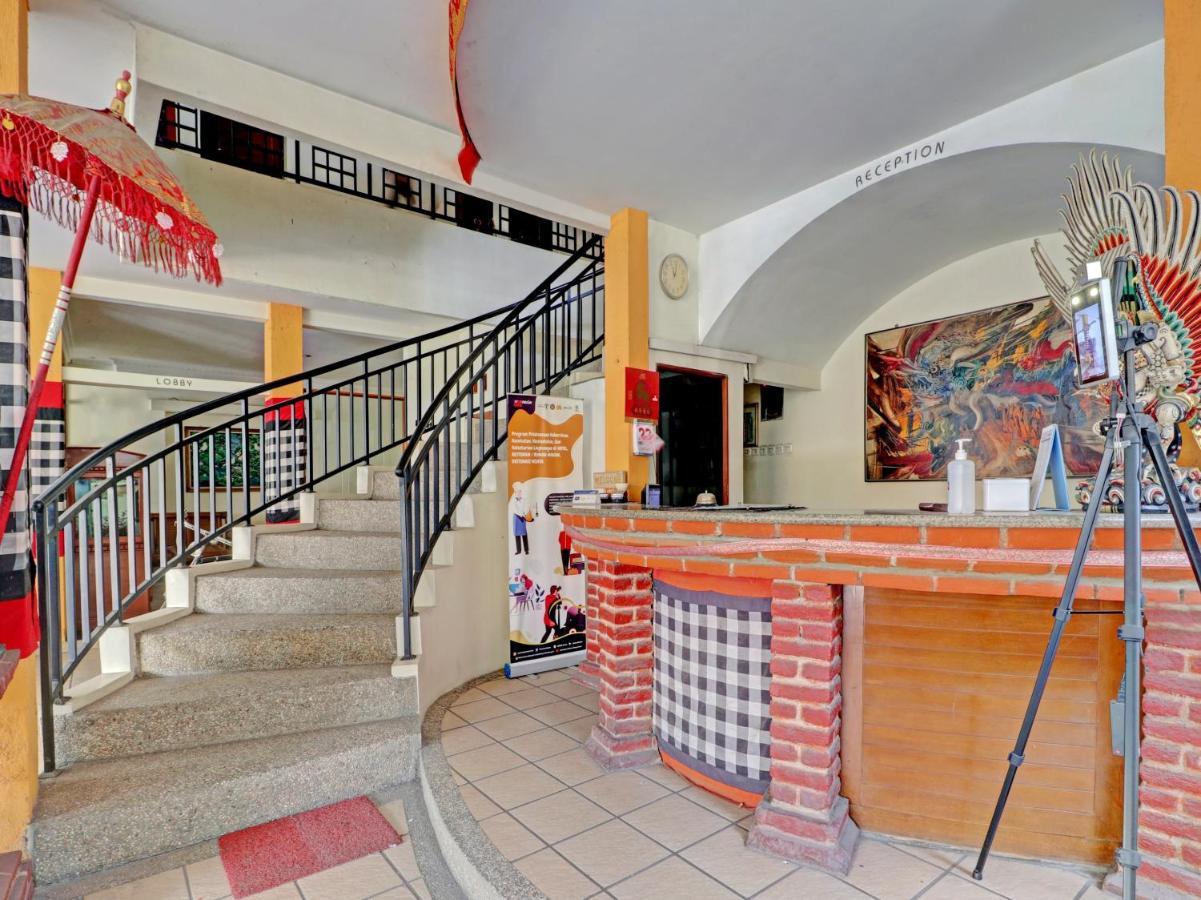 تْشيريبون Capital O 90407 Wisma Bahtera Hotel المظهر الخارجي الصورة
