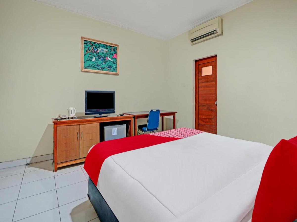 تْشيريبون Capital O 90407 Wisma Bahtera Hotel المظهر الخارجي الصورة