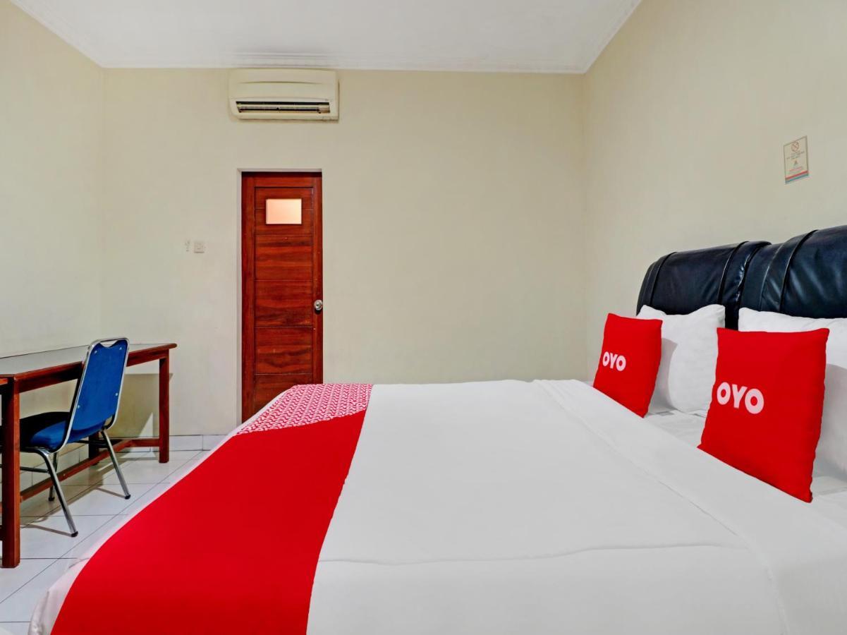 تْشيريبون Capital O 90407 Wisma Bahtera Hotel المظهر الخارجي الصورة