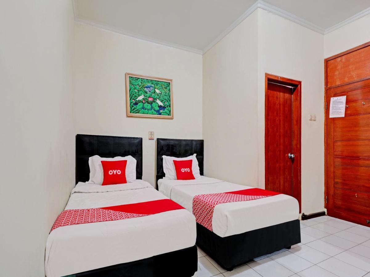 تْشيريبون Capital O 90407 Wisma Bahtera Hotel المظهر الخارجي الصورة
