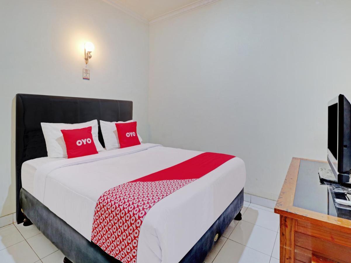 تْشيريبون Capital O 90407 Wisma Bahtera Hotel المظهر الخارجي الصورة