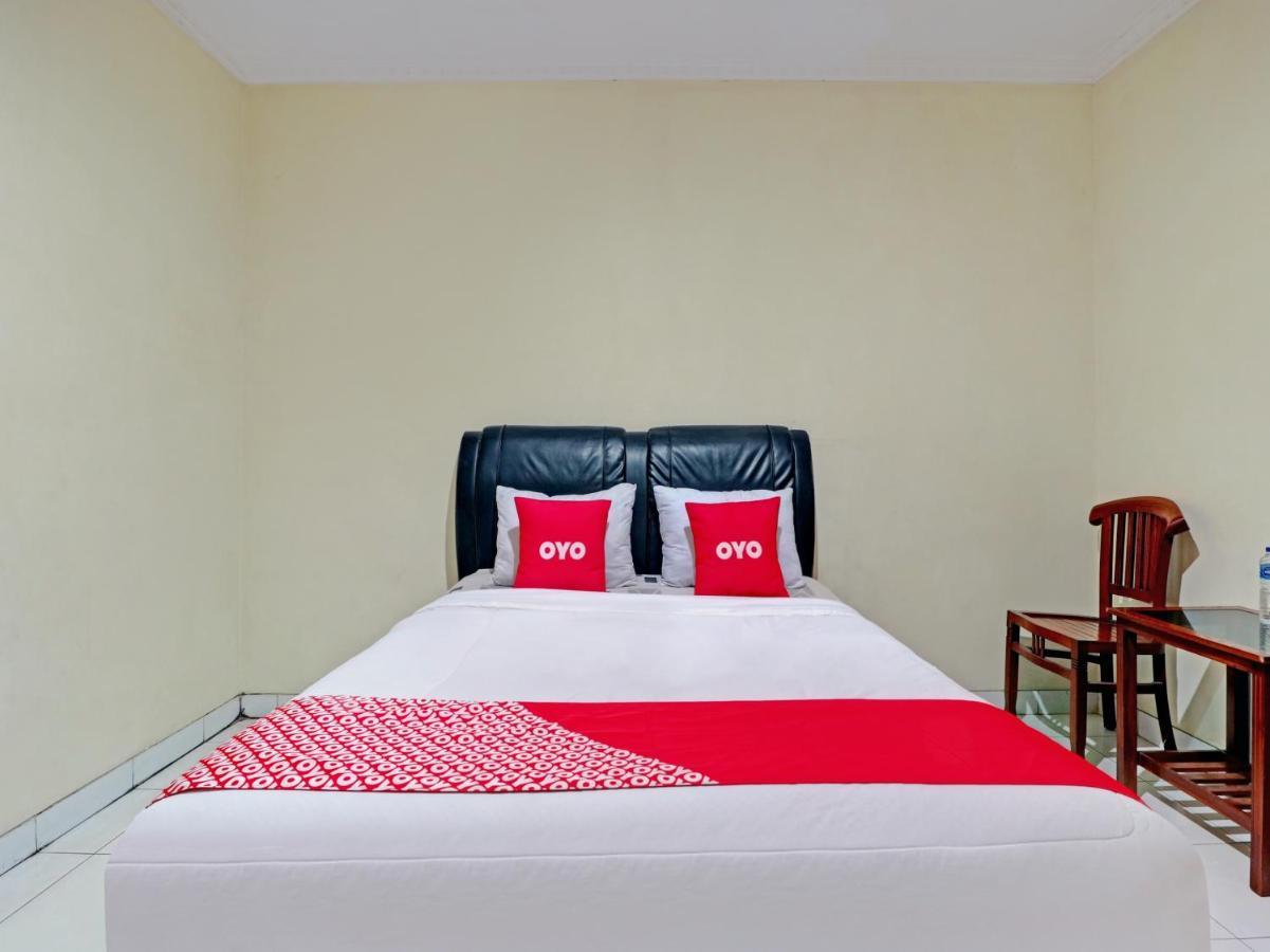 تْشيريبون Capital O 90407 Wisma Bahtera Hotel المظهر الخارجي الصورة
