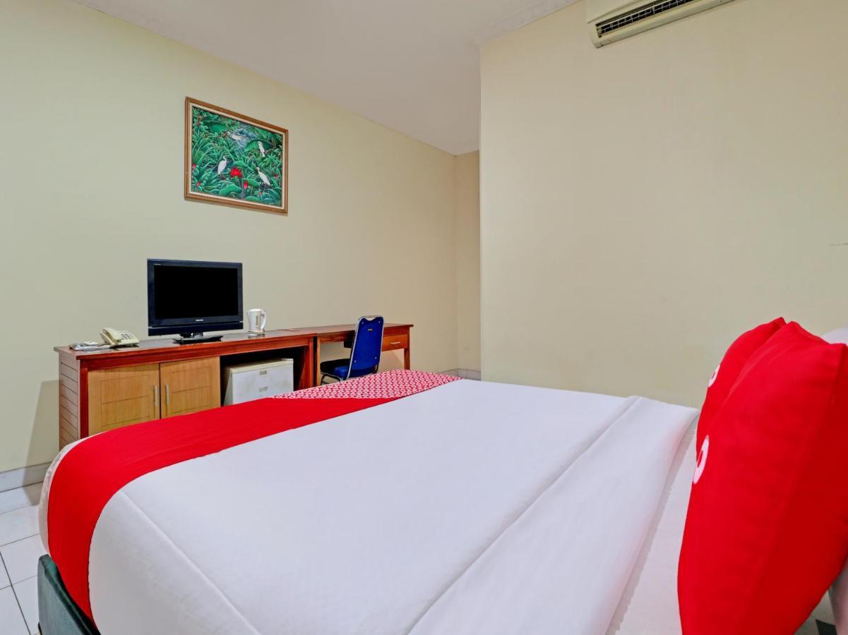 تْشيريبون Capital O 90407 Wisma Bahtera Hotel المظهر الخارجي الصورة